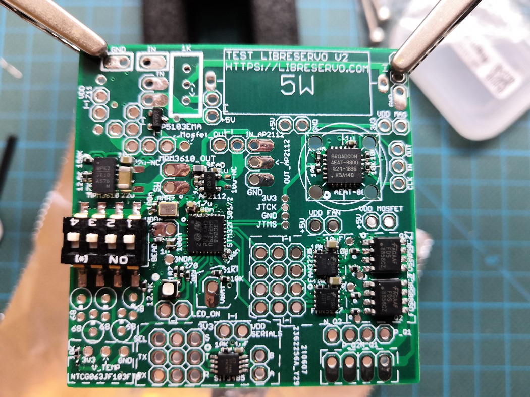 LibreServo test board v2