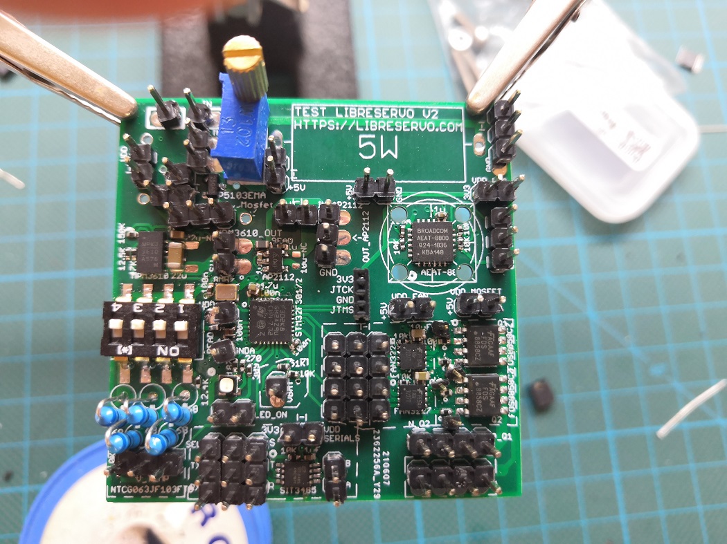 LibreServo test board v2